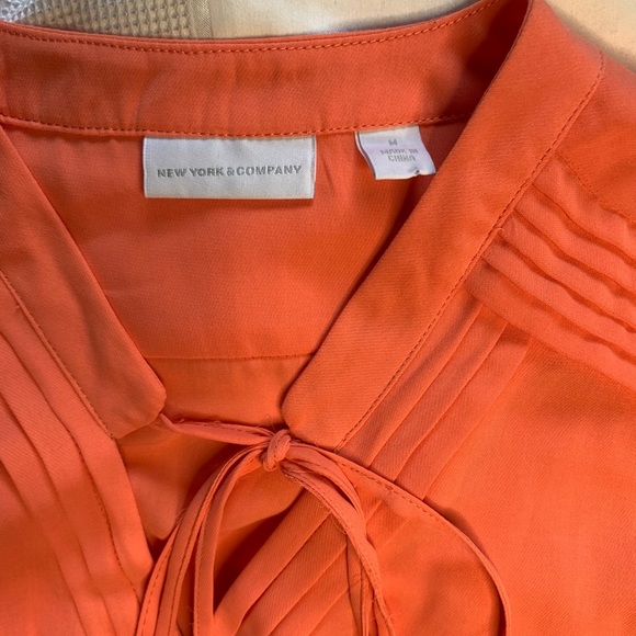 New York & Company Vneck Wrap elastic waist blouse - Picture 3 of 3